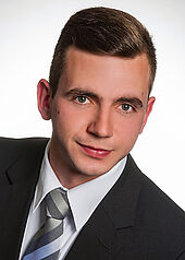 Nils Neubauer - Bestatter